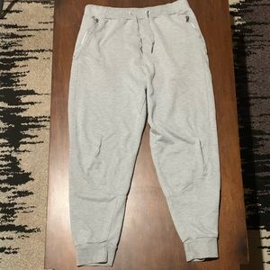 Stylish Joggers w/ Zipper Pockets
